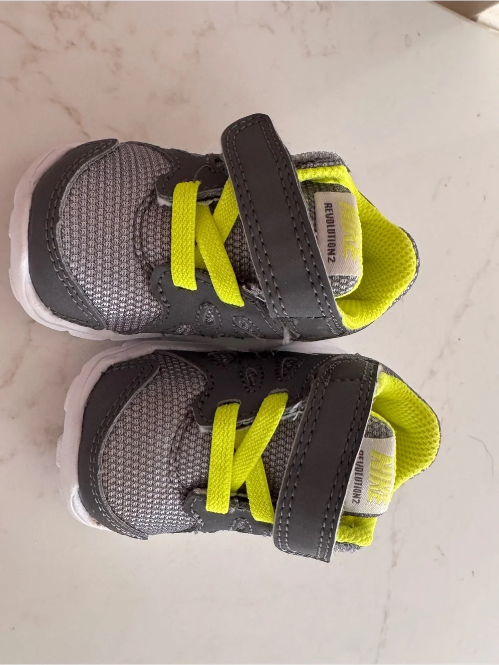 Nike Kids Gray & Neon Yellow Hook-and-Loop Athletic Sneakers